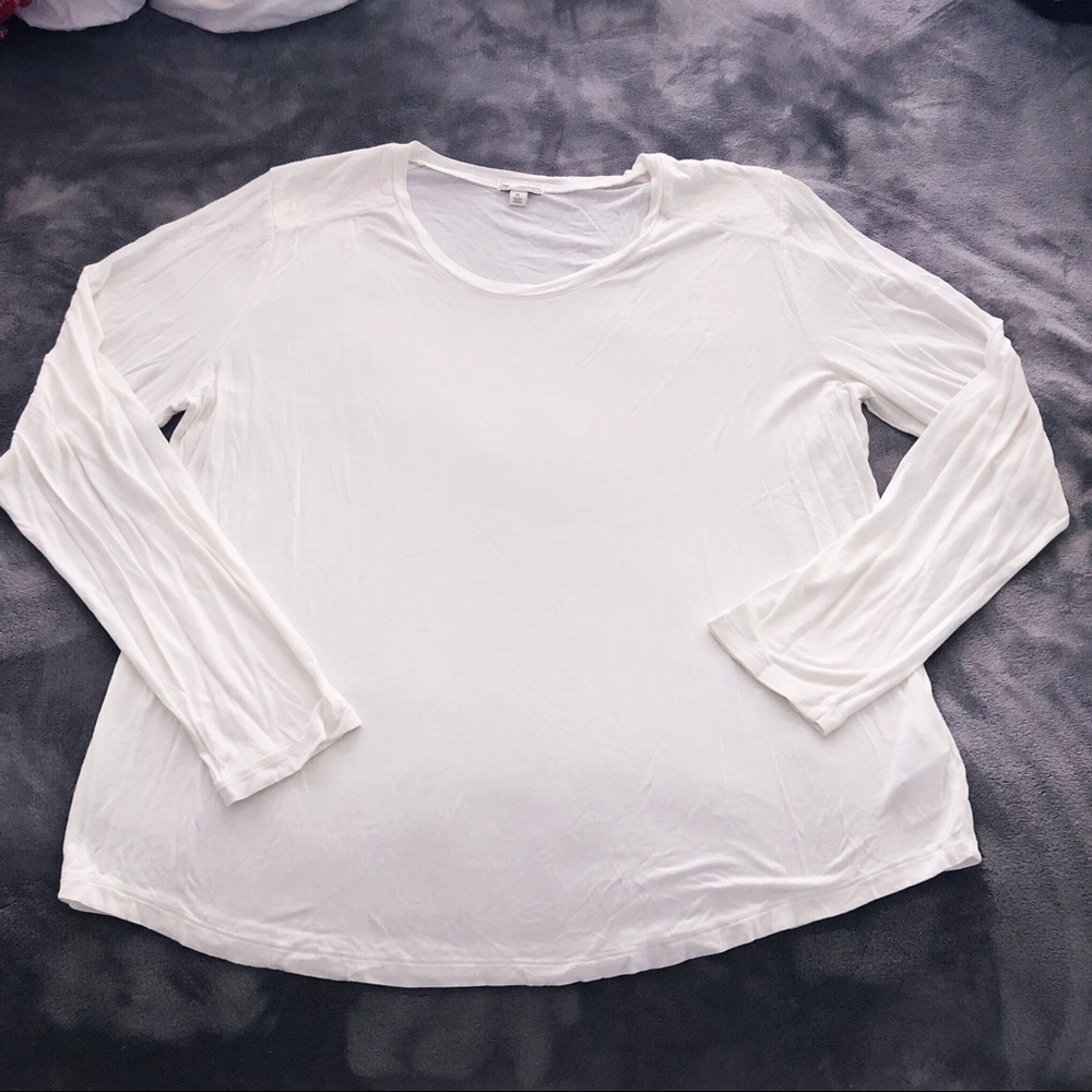 GAP white top